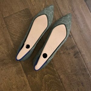 Genuine Rothy’s retired Safari Point size 8.